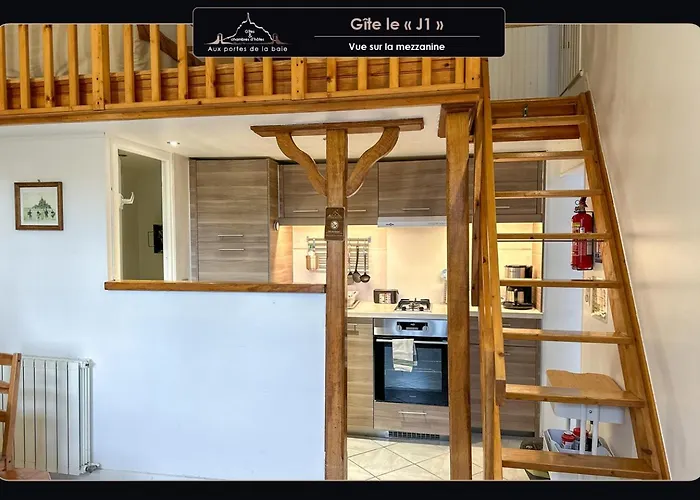 Aux Portes De La Baie -